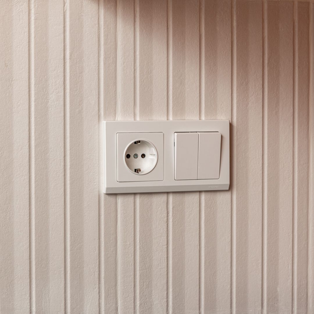 Выключатель двухклавишный (белый) W1120001