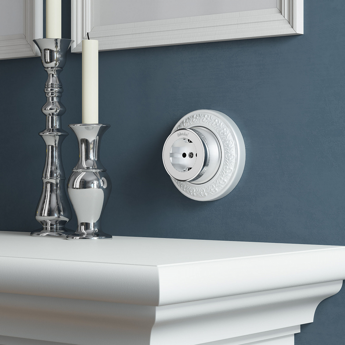 Розетка с заземлением Vintage серебро матовый/хром W5871054